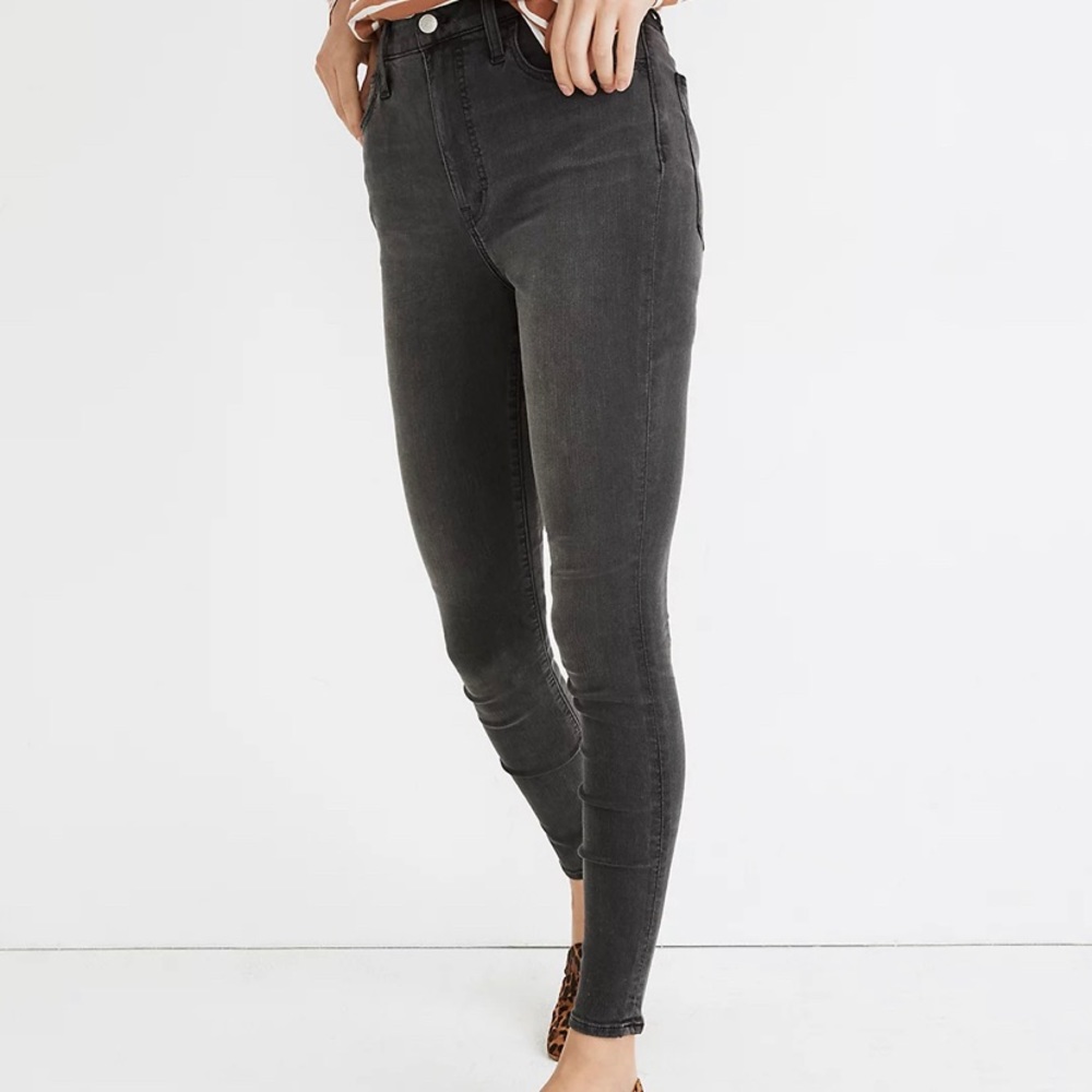 Madewell 9" Mid-Rise Roadtripper Jeans